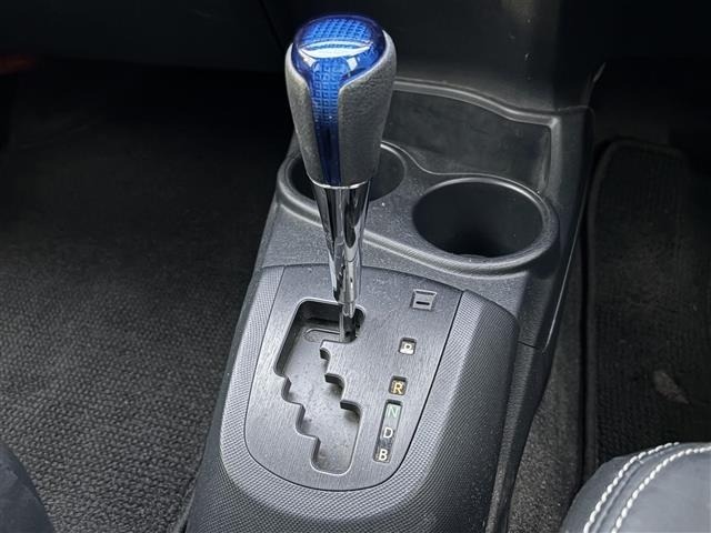 Toyota AQUA 2014 7771858-12