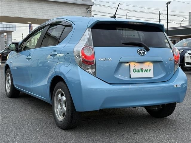 Toyota AQUA 2014 7771858-13