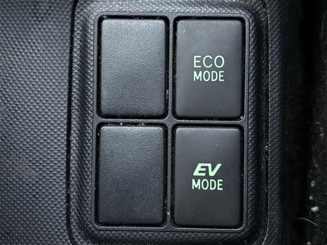 Toyota AQUA 2014 7771858-20