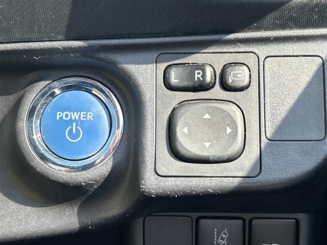 Toyota AQUA 2017 7771867-13