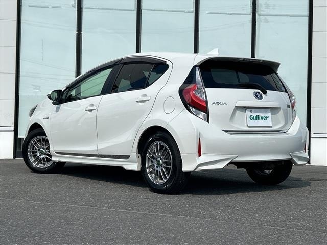 Toyota AQUA 2017 7771867-14