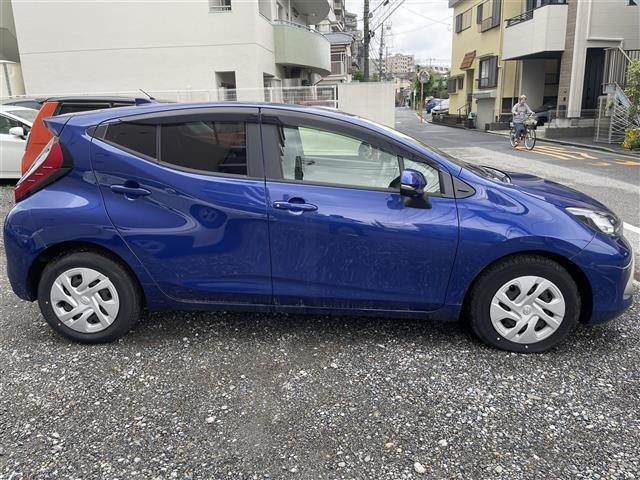 Toyota AQUA 2022 7771885-2
