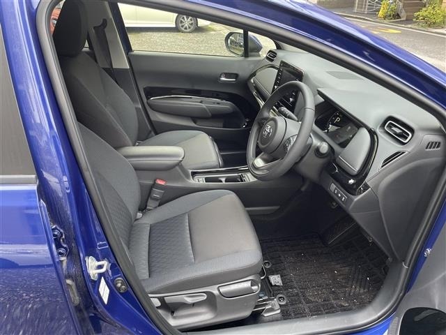 Toyota AQUA 2022 7771885-4