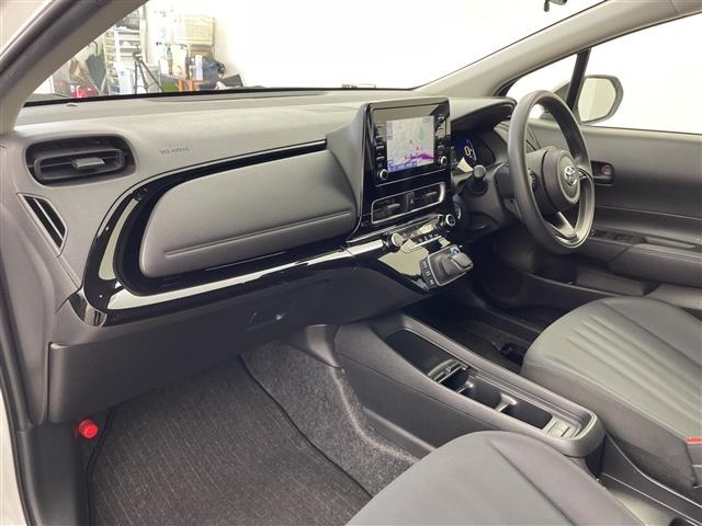 Toyota AQUA 2022 7771932-8