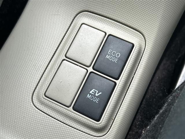 Toyota AQUA 2014 7771934-11