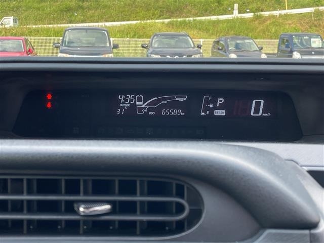 Toyota AQUA 2015 7771948-11