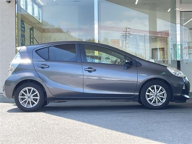Toyota AQUA 2012 7771949-6