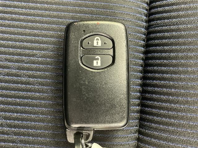 Toyota AQUA 2017 7771961-12