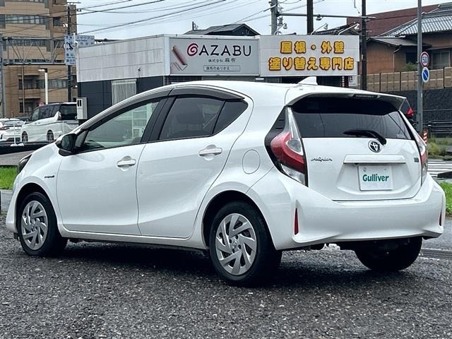 Toyota AQUA 2017 7771984-13
