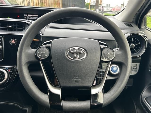 Toyota AQUA 2017 7771984-20