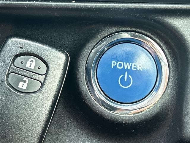 Toyota AQUA 2017 7771984-5
