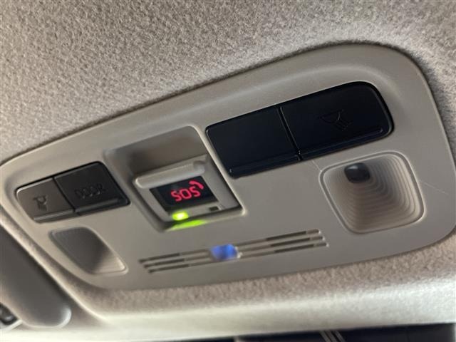 Toyota AQUA 2022 7771985-12