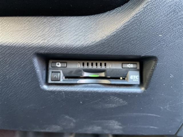 Toyota AQUA 2018 7771992-10
