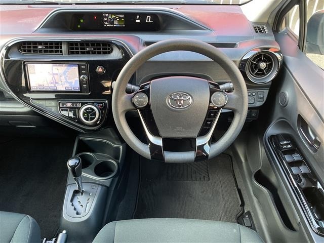 Toyota AQUA 2018 7771992-15