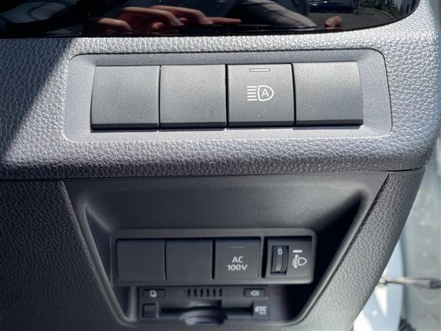 Toyota AQUA 2022 7771994-12