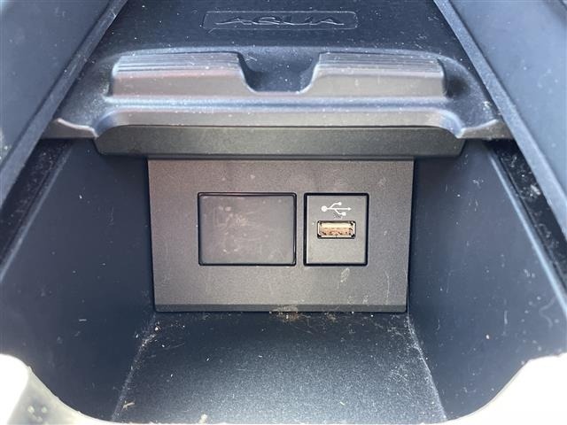 Toyota AQUA 2022 7771994-20