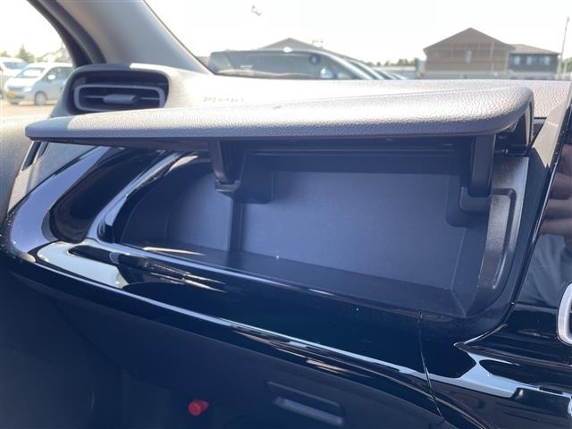 Toyota AQUA 2022 7771994-6