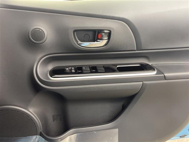 Toyota AQUA 2017 7771995-6