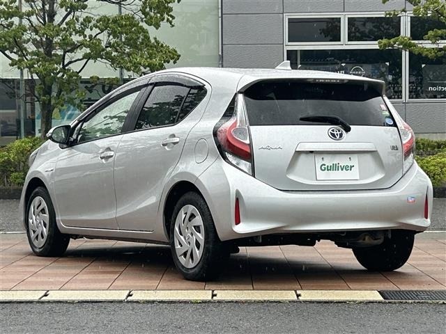 Toyota AQUA 2017 7772005-13