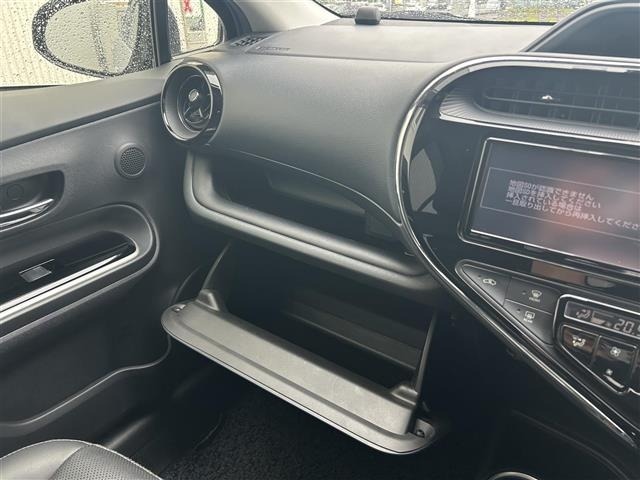 Toyota AQUA 2017 7772005-8
