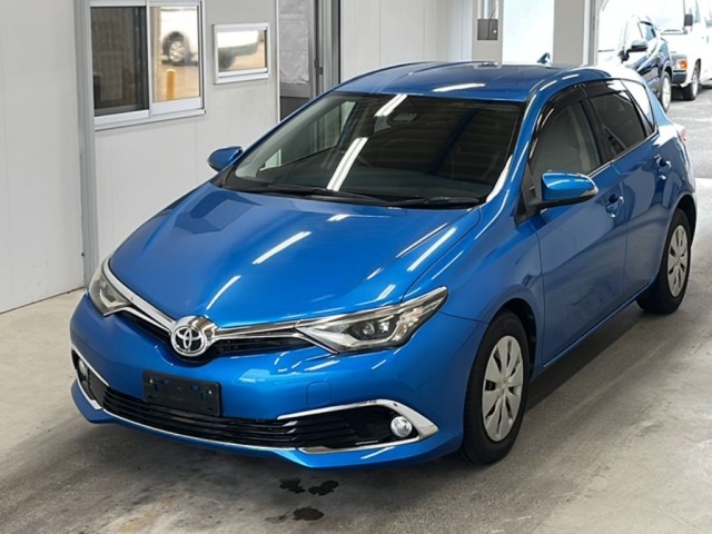Toyota AURIS 2016 7749712-0