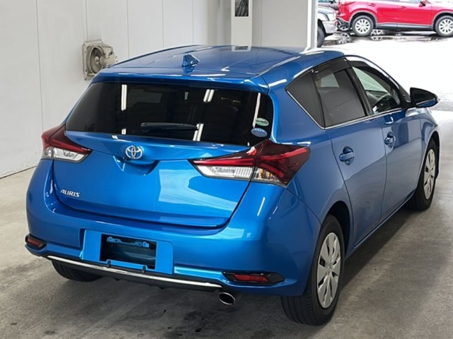 Toyota AURIS 2016 7749712-1