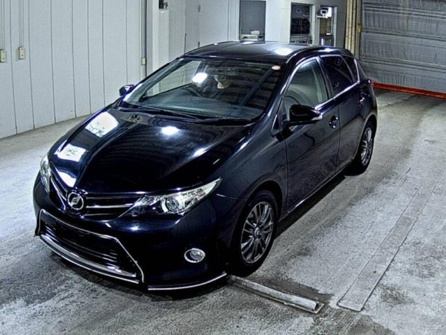 Toyota AURIS 2013 7749726-4