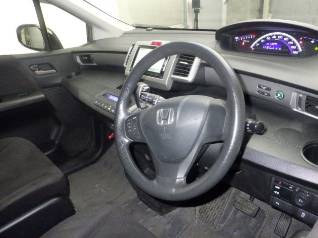 Honda FREED 2015 7749197-3