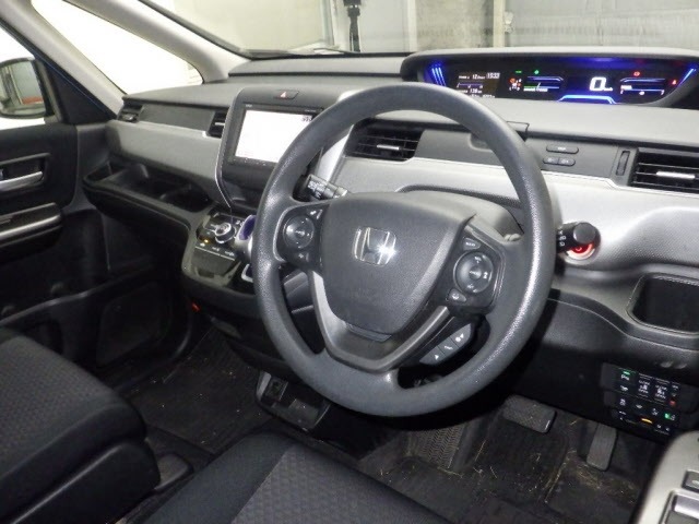 Honda FREED 2017 7749204-3
