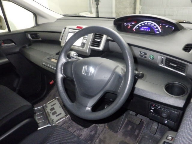 Honda FREED 2012 7749209-3