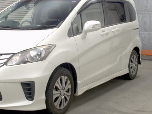 Honda FREED 2012 7749209-4