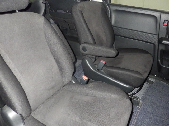 Honda FREED 2010 7749210-8