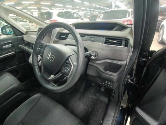 Honda FREED 2022 7749216-9