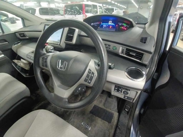 Honda FREED 2013 7749217-9