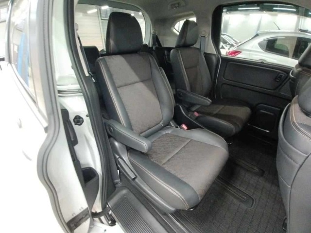 Honda FREED 2023 7749218-12
