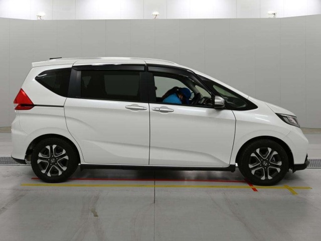 Honda FREED 2023 7749218-3