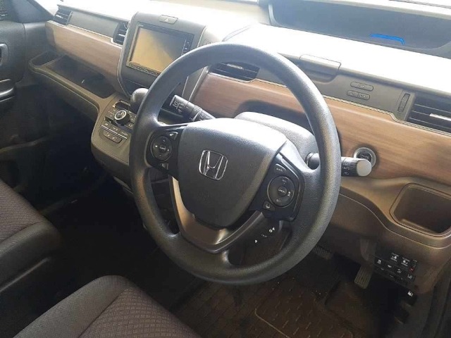Honda FREED 2023 7749231-7