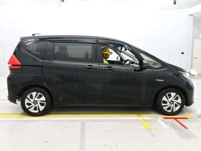 Honda FREED 2017 7749242-3
