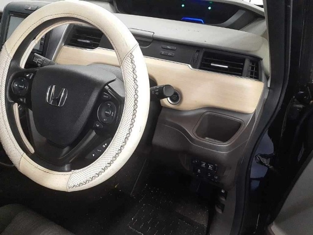 Honda FREED 2017 7749243-9