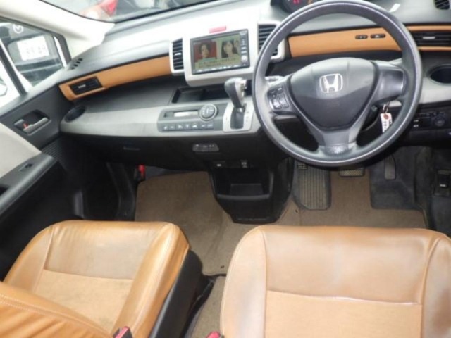 Honda FREED 2010 7749262-3