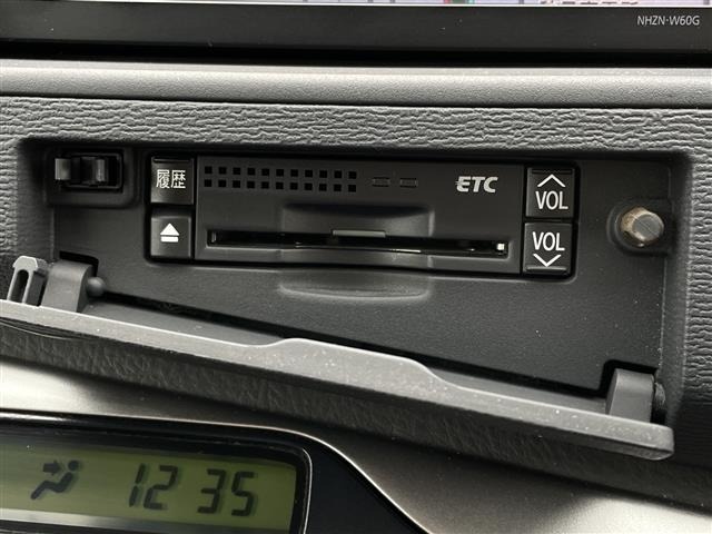 Toyota ISIS 2010 7749302-8