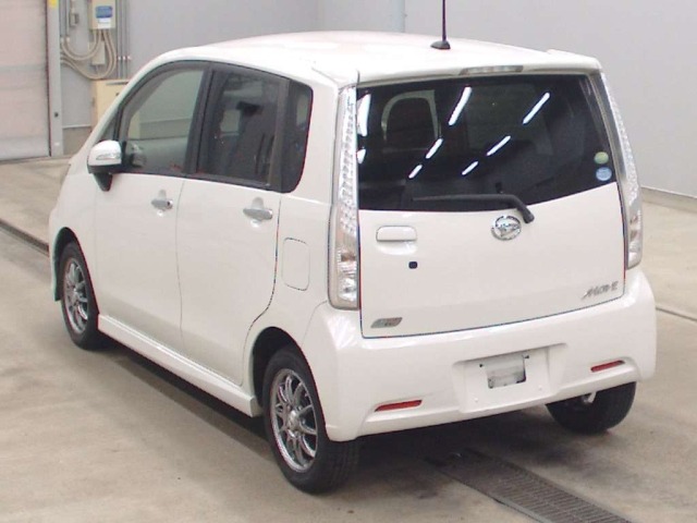 Daihatsu MOVE 2014 7748005-6