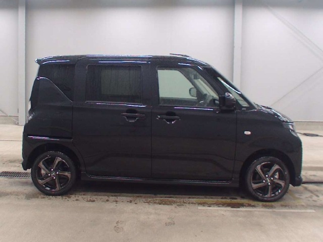 Daihatsu MOVE 2025 7748012-3