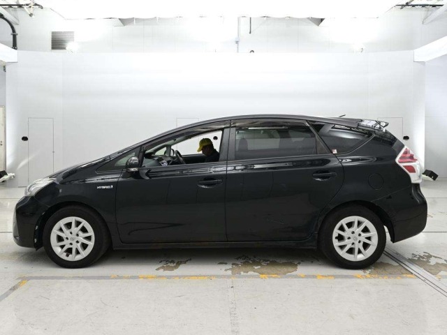 Toyota PRIUS 2015 7745318-4