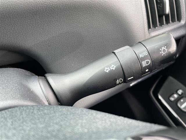 Toyota PRIUS 2016 7745427-3