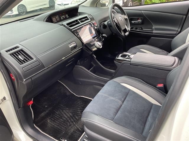 Toyota PRIUS 2016 7745427-6