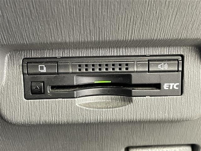 Toyota PRIUS 2014 7745439-12