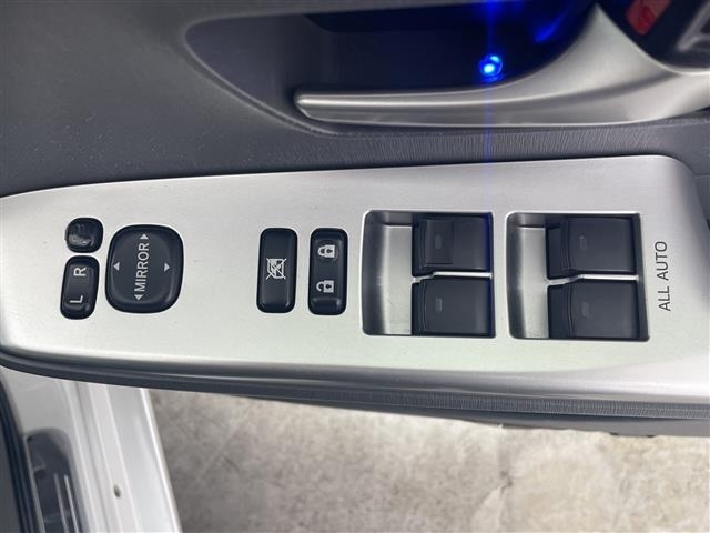 Toyota PRIUS 2014 7745446-12