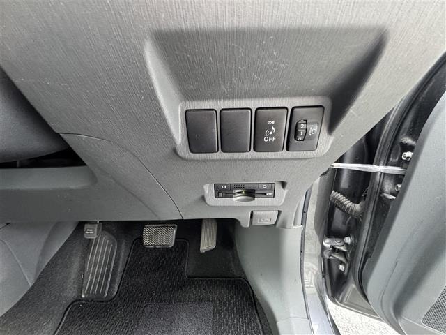 Toyota PRIUS 2012 7745487-1