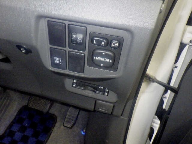 Toyota PRIUS 2011 7771211-6